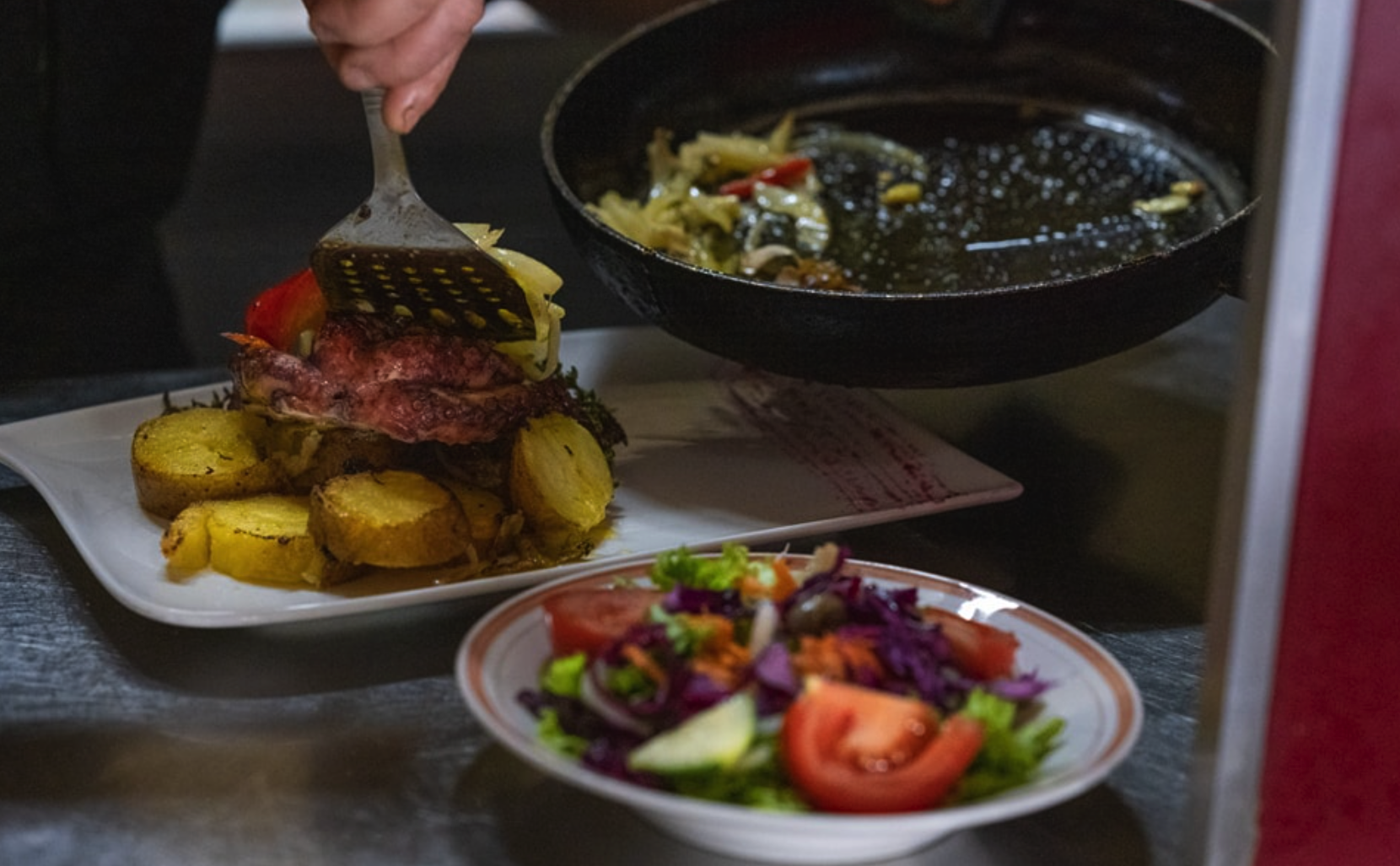 Restaurante A Lareira — klasyczna kuchnia portugalska w Caniço